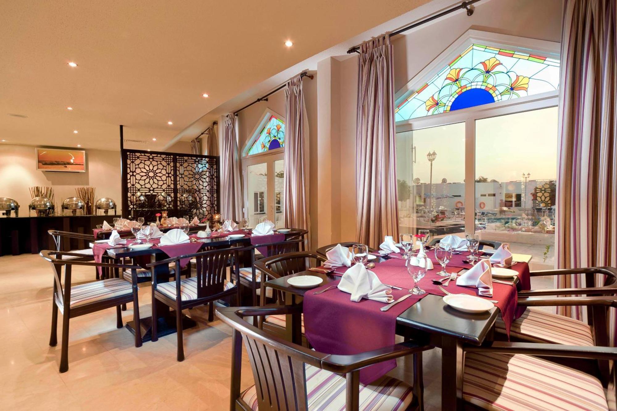 Al Wadi Hotel Сухар Экстерьер фото