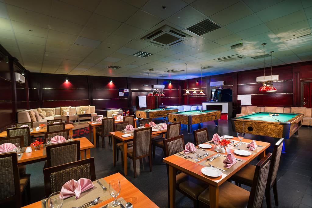 Al Wadi Hotel Сухар Экстерьер фото