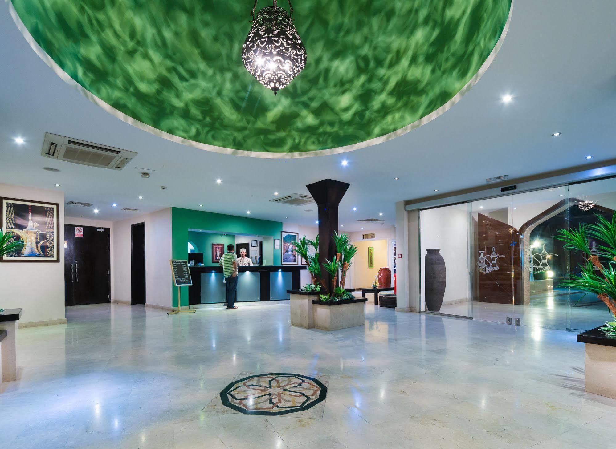 Al Wadi Hotel Сухар Экстерьер фото